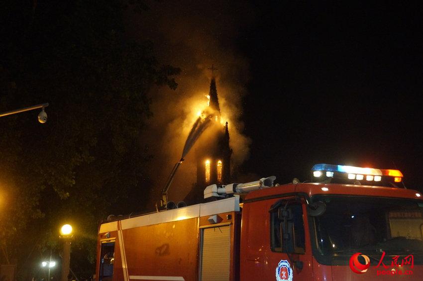 访北京看守所:监室带双向触摸屏 铁栏防 自杀 --