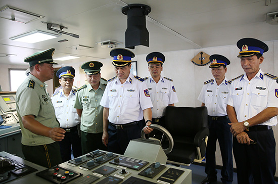 越南海警司令访问上海海警
